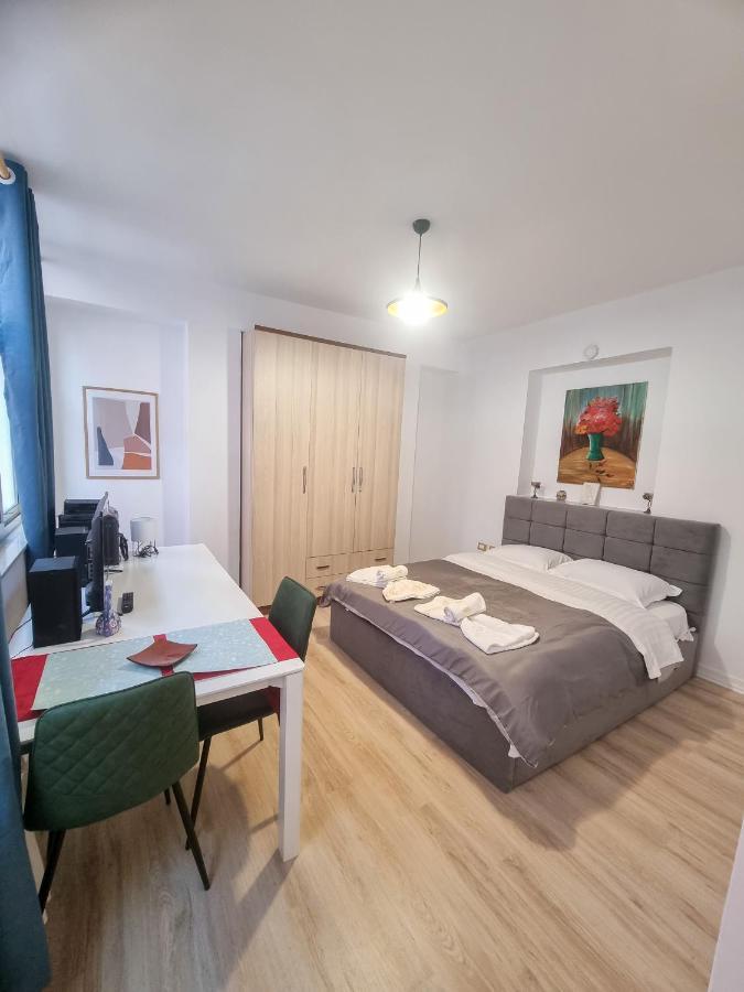 Cozy Apartment In City Center ติรานา ภายนอก รูปภาพ